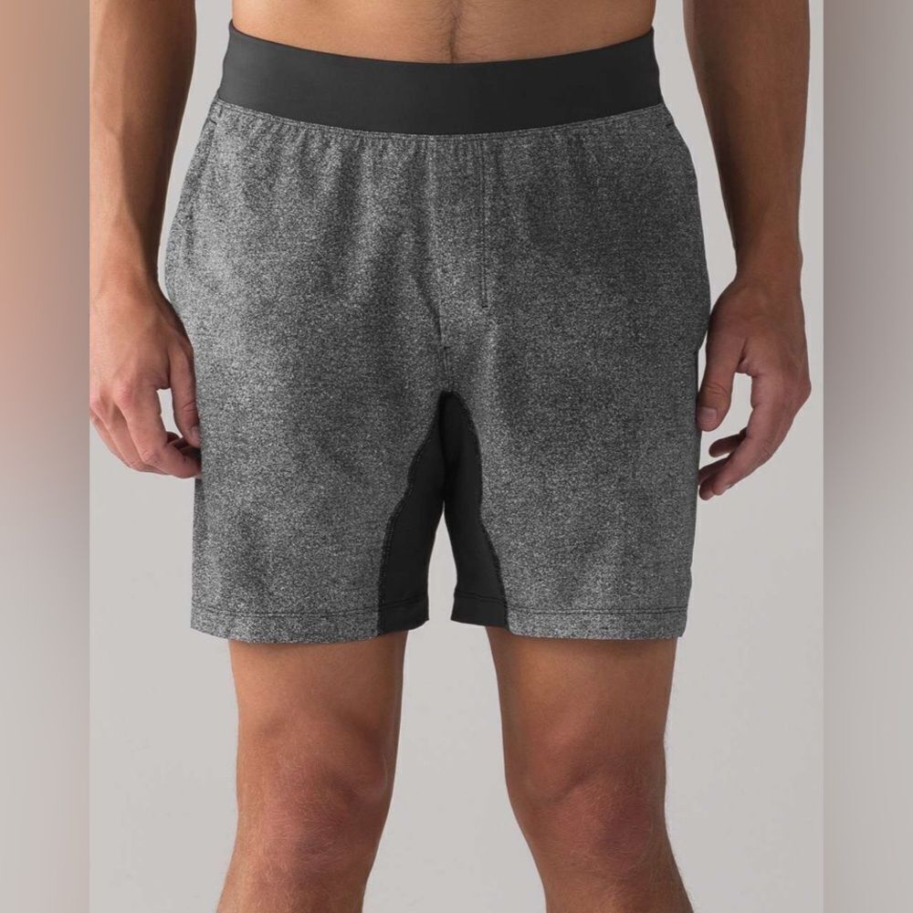 Lululemon T.H.E. Short *Linerless 7" Large M7901S Carbon Mist Alpine Graphite